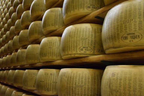 Parmigiano Reggiano DOP: Authentic Flavor from Emilia-Romagna